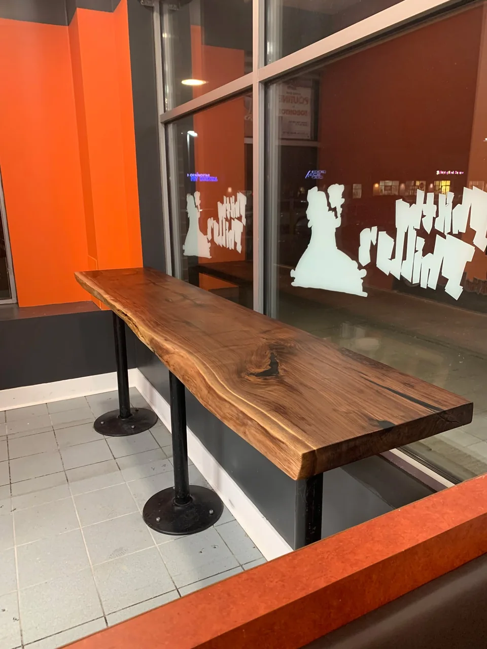 Cafe counter